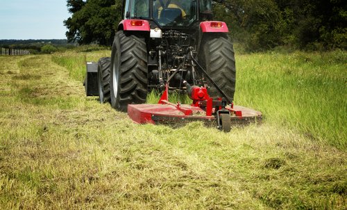 Essential Heavy Equipment For Your Garden Maintenance General Gardening Garden Greenhouse