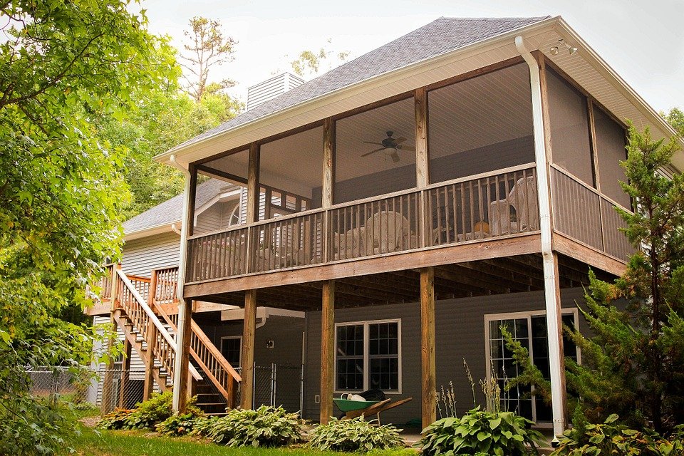 Artist & Builder : How To Repair Porch Railings and Minimize Wood Rot Using  Epoxy Coatings