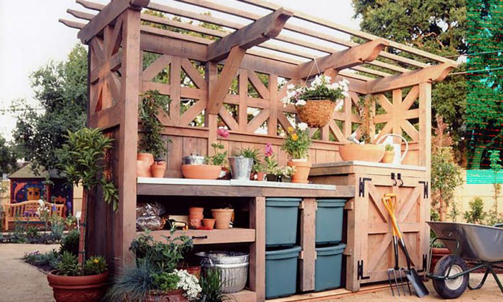 How to Create the Perfect Workspace to Complement Your Garden