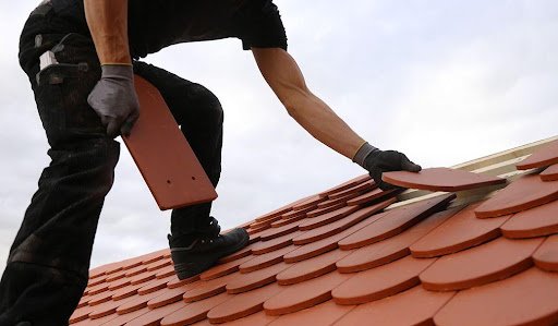 What To Look For When Hiring Roofers, Roofing Contractors For Your Roof Repairs - Garden & Greenhouse