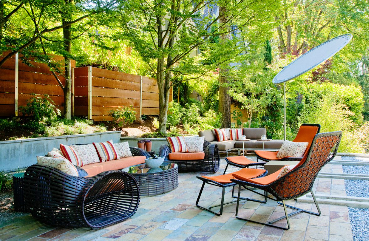How to clean and maintain wooden patio furniture 36